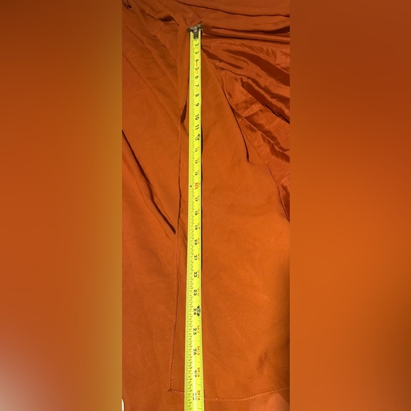 Elegant Orange Marrón Wedding Dress - Picture 16 of 16